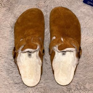 BIRKENSTOCK BOSTON SHEARLING CLOGS SIZE 38